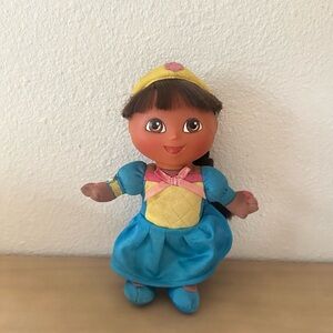Fisher-Price Fairytale Dora The Explorer As Princess Soft Toy Figure Mattel Doll